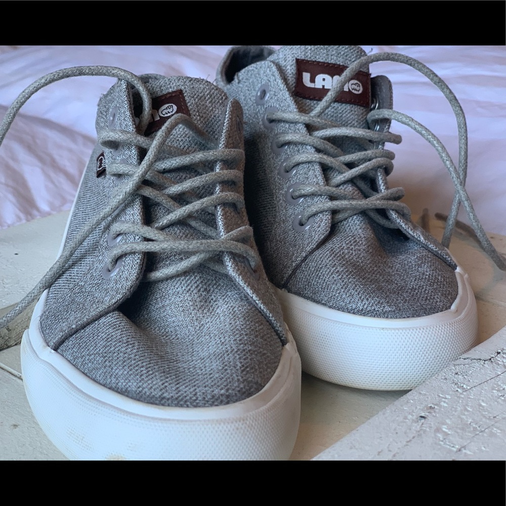 Size 6.5 Lamo sneakers
